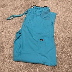 Koi scrub bottoms